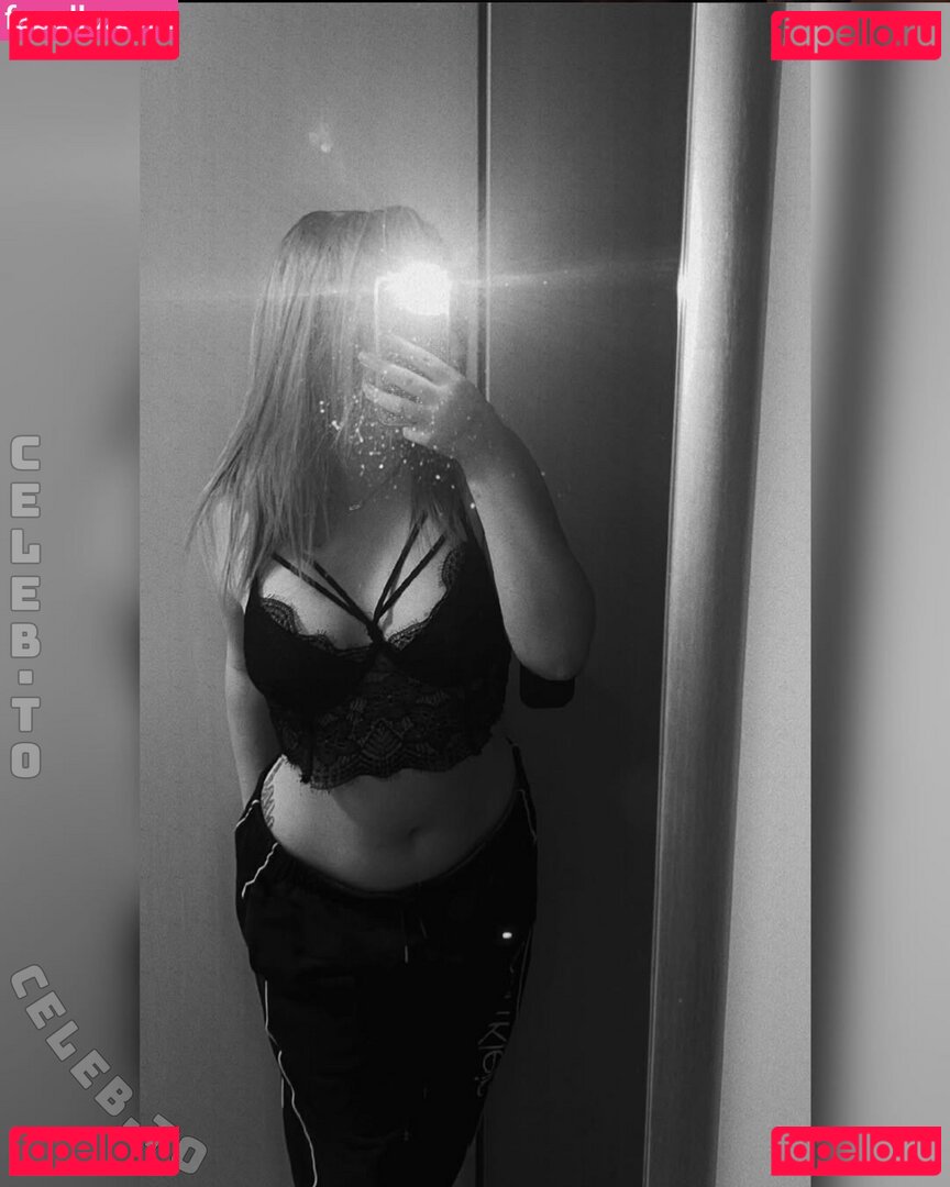 Gloria Elbert Nude Onlyfans Photo 16