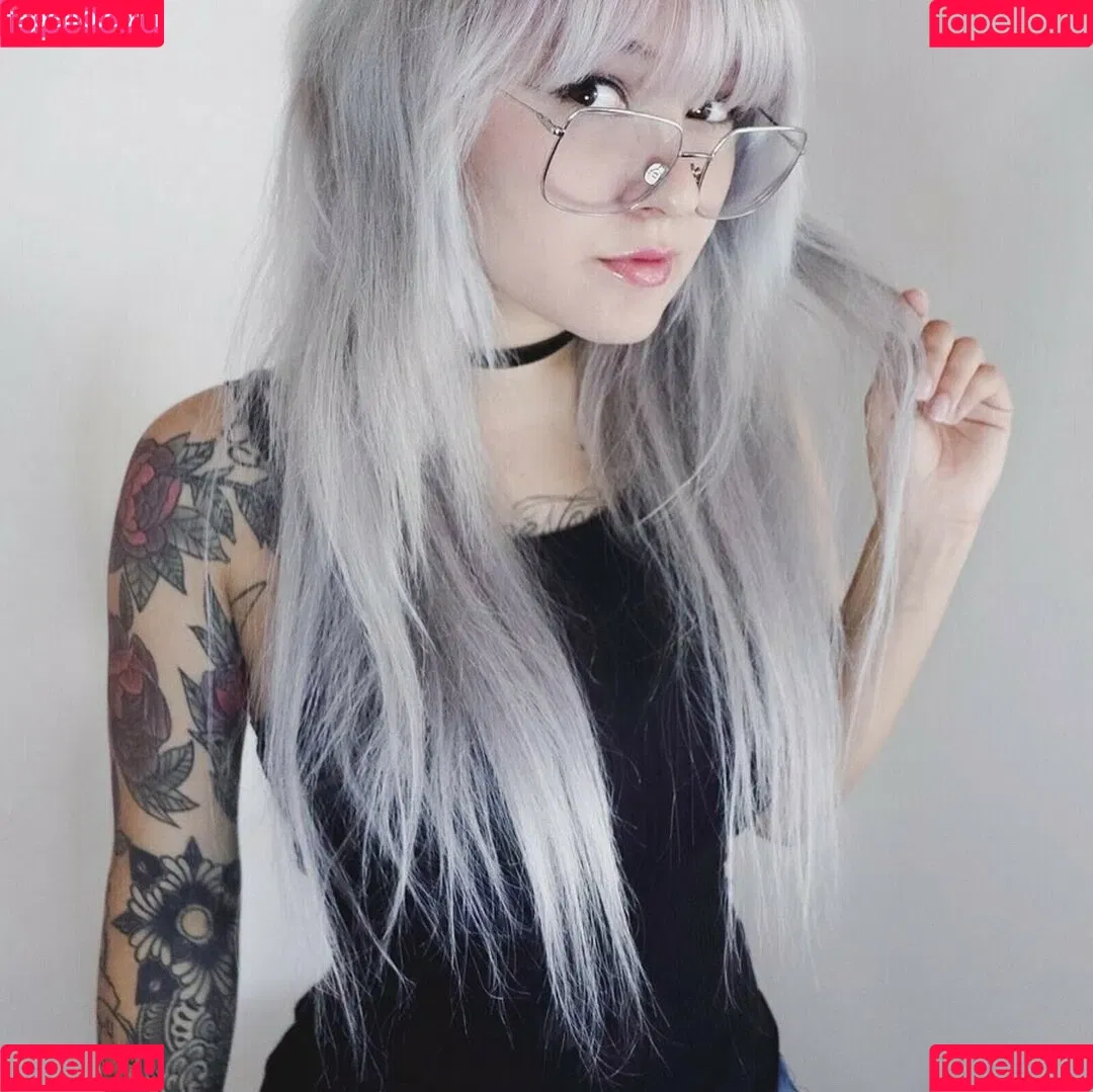 lLouLou Onlyfans Photo Gallery 
