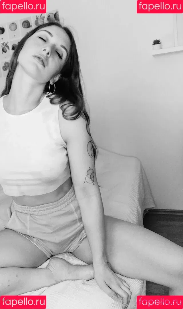 morsontologica Onlyfans Photo Gallery 