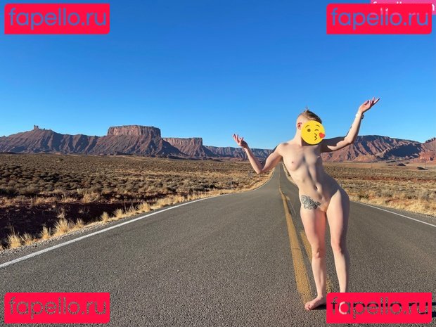 Peachy Peaks Nude Onlyfans Photo 126