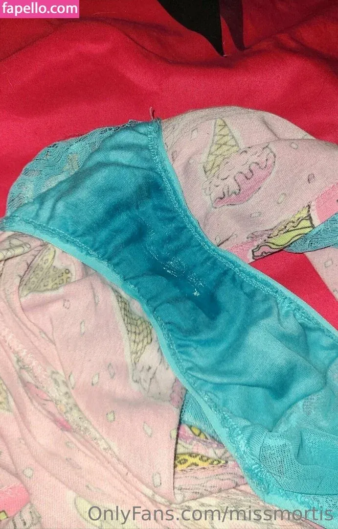 missmortis Onlyfans Photo Gallery 