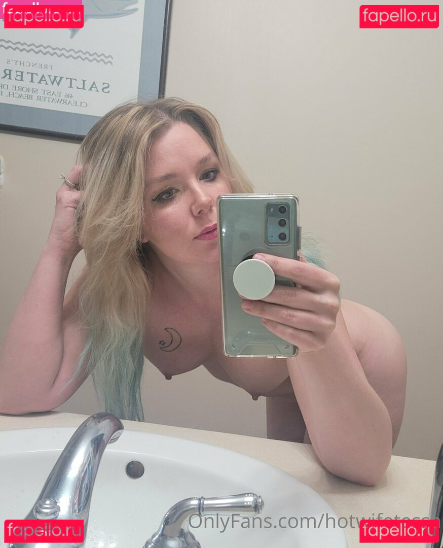 hotwifetessa Nude Onlyfans Photo 29