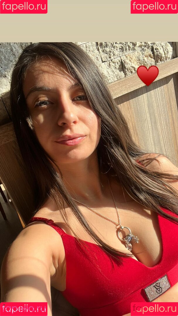 Kübra Yurdakul Onlyfans Photo Gallery 