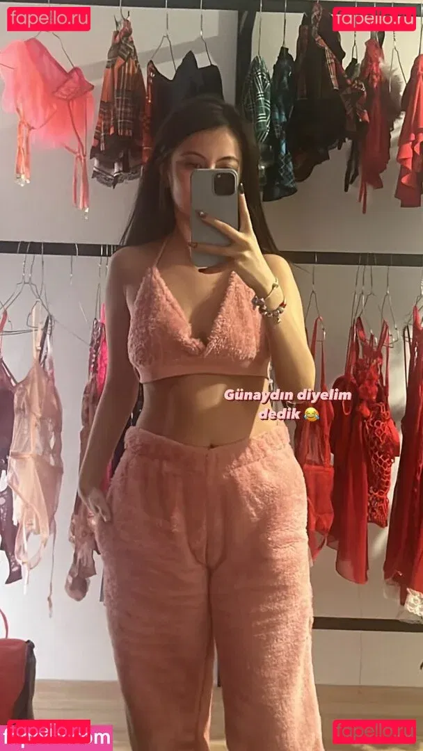 Kübra Yurdakul Onlyfans Photo Gallery 