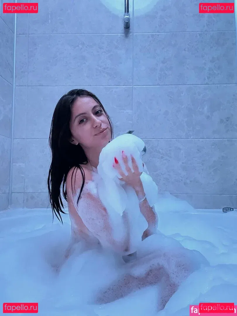 Kübra Yurdakul Onlyfans Photo Gallery 