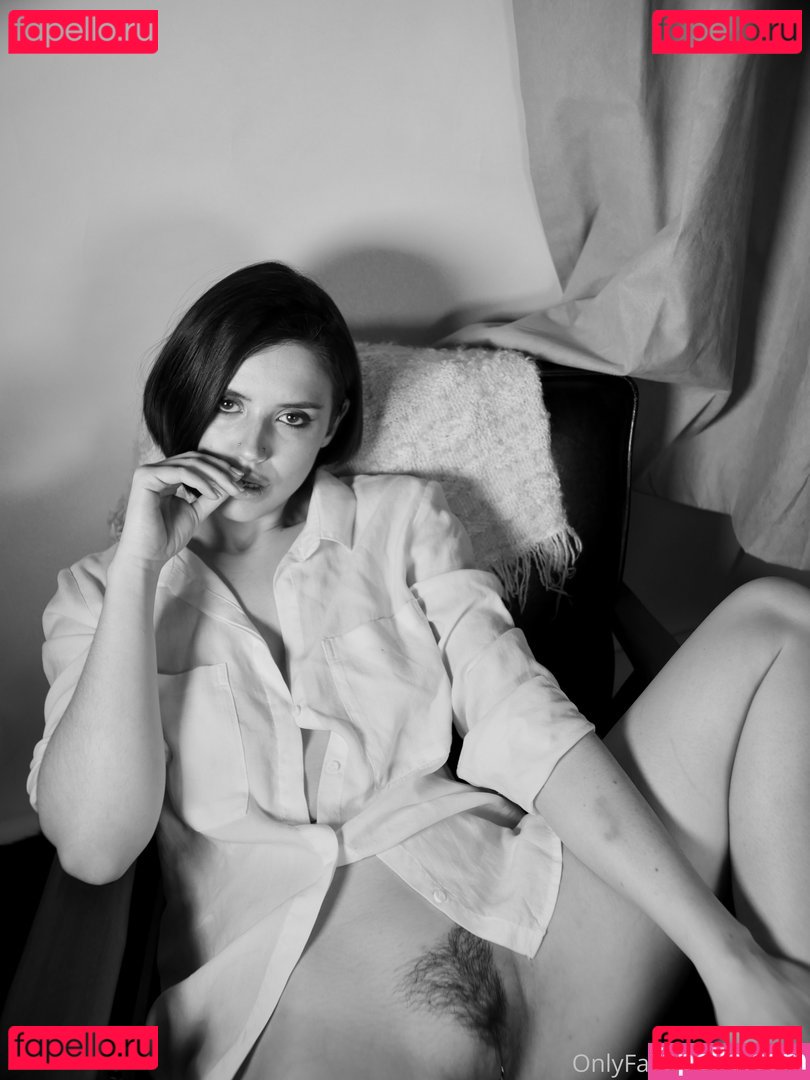 io_veil Nude Onlyfans Photo 14