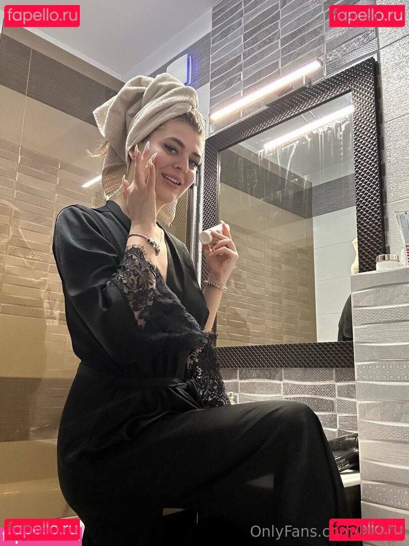 keri_ri Nude Onlyfans Photo 5
