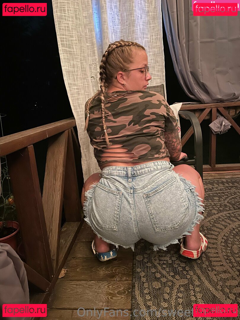 Sweet-n-thick Nude Onlyfans Photo 17
