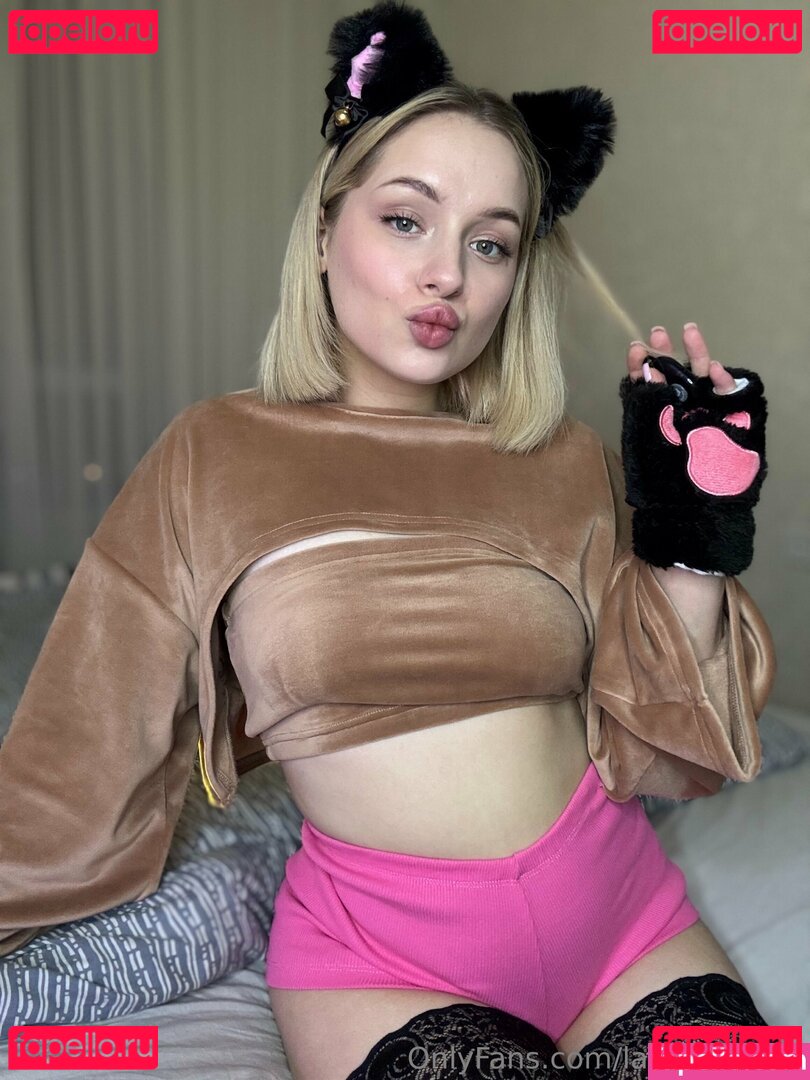 rus_lana Nude Onlyfans Photo 21
