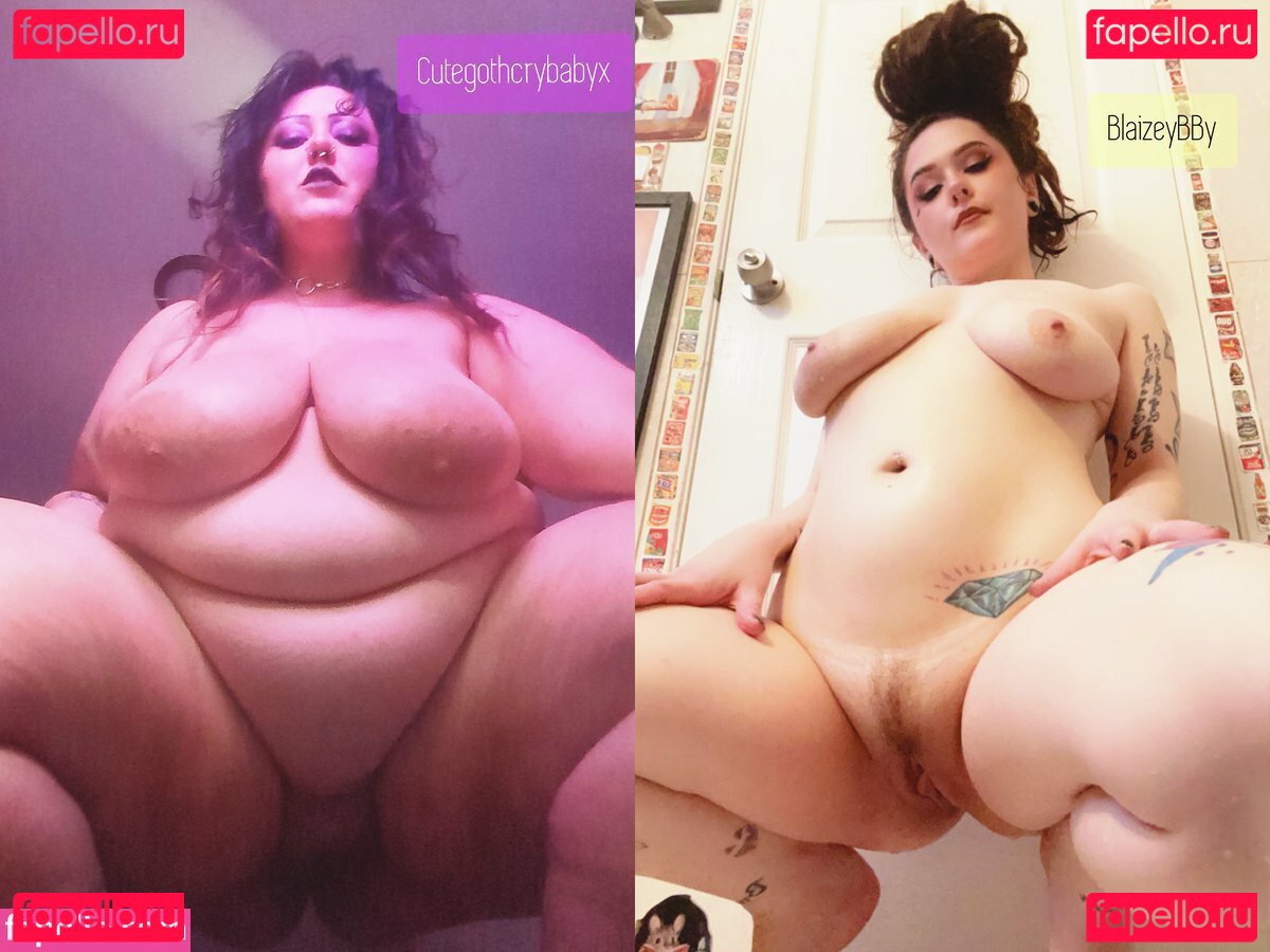 cutegothcrybaby Nude Onlyfans Photo 12