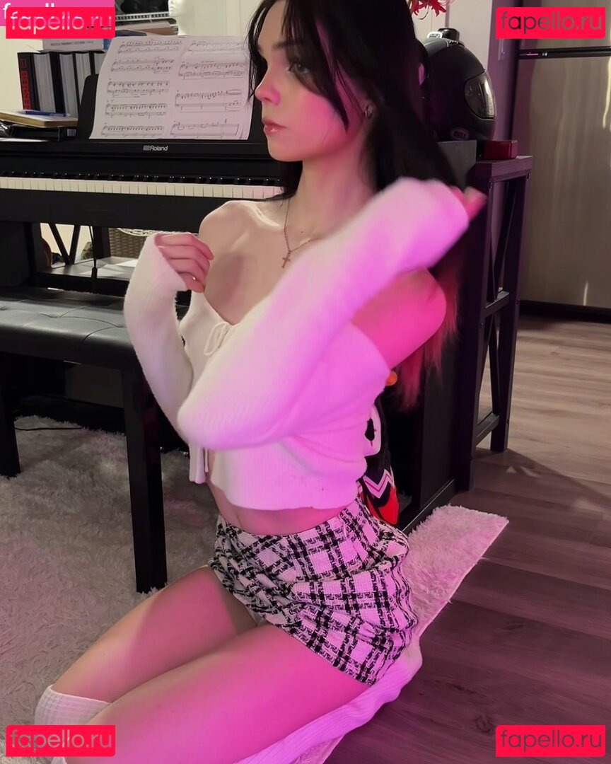 comfycakes Nude Onlyfans Photo 30