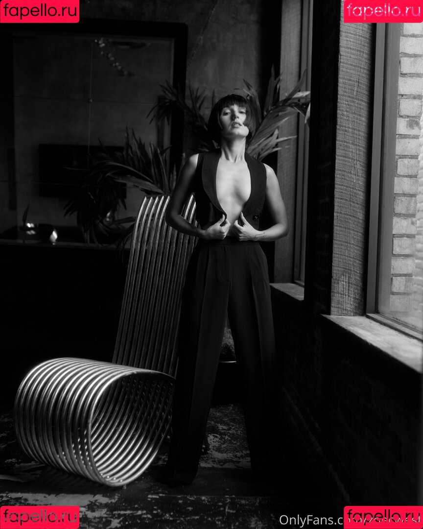 zoecwest Onlyfans Photo Gallery 