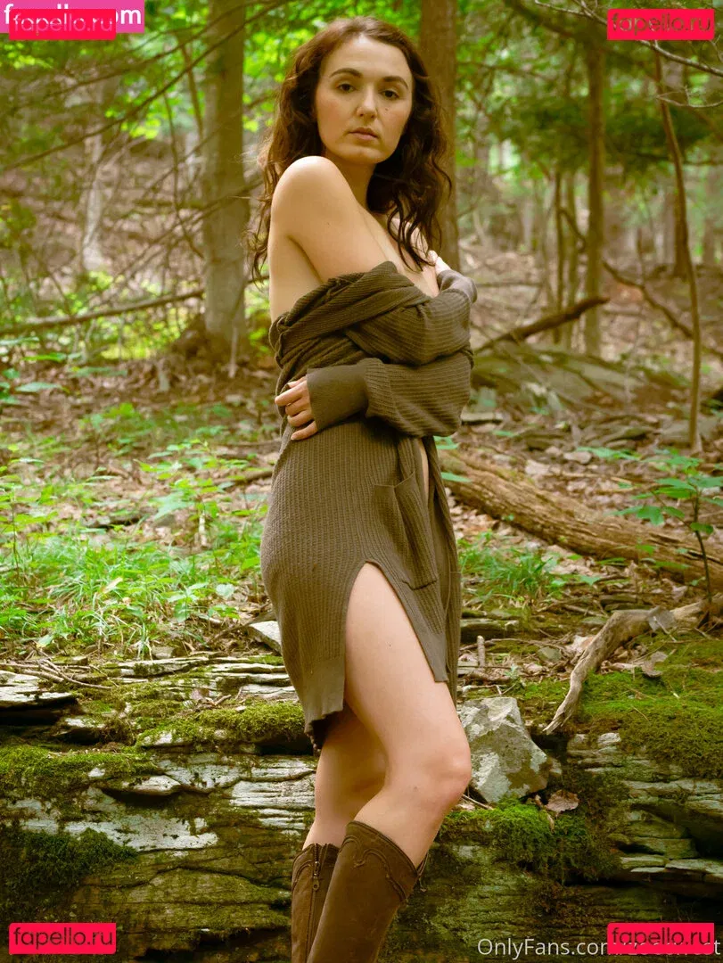 zoecwest Onlyfans Photo Gallery 