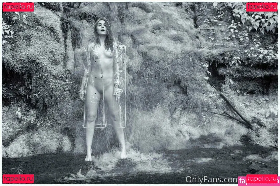 zoecwest Onlyfans Photo Gallery 