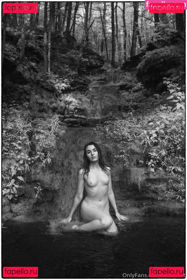 zoecwest Onlyfans Photo Gallery 