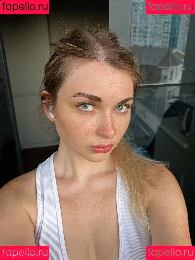 Ahrinyan Onlyfans Photo Gallery 