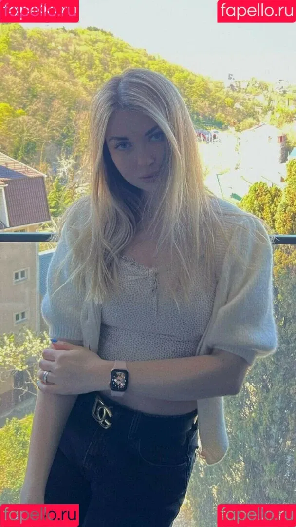 Ahrinyan Onlyfans Photo Gallery 