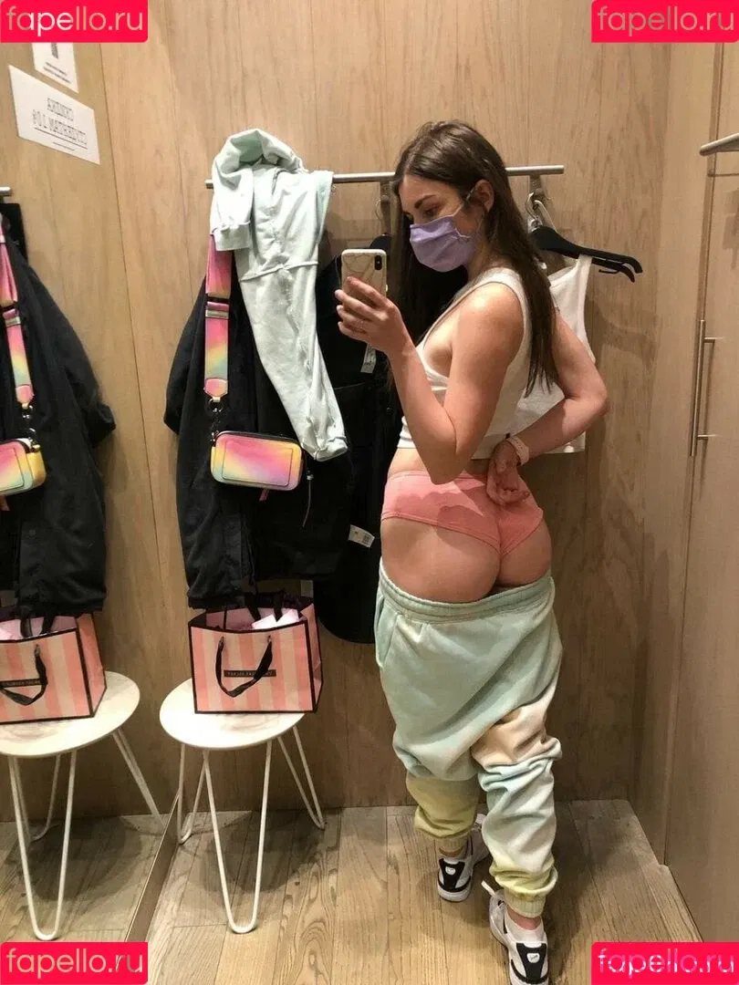 Ahrinyan Onlyfans Photo Gallery 
