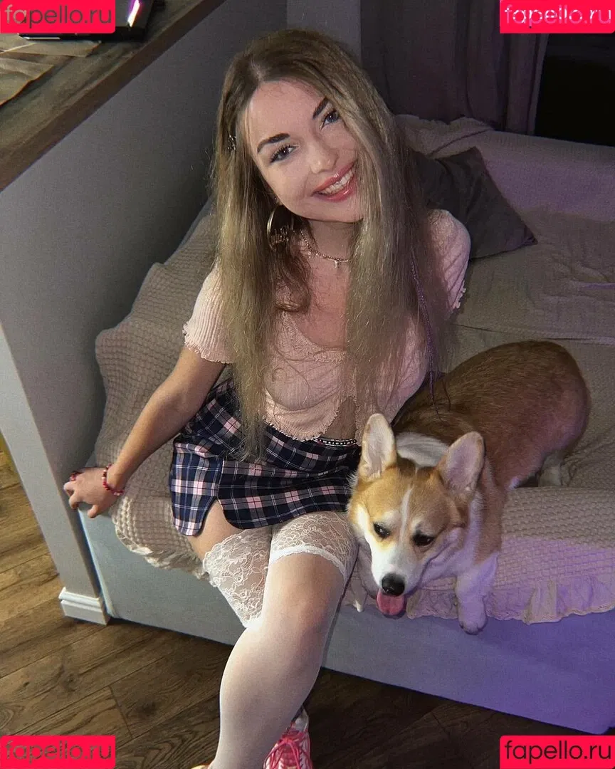 Ahrinyan Onlyfans Photo Gallery 