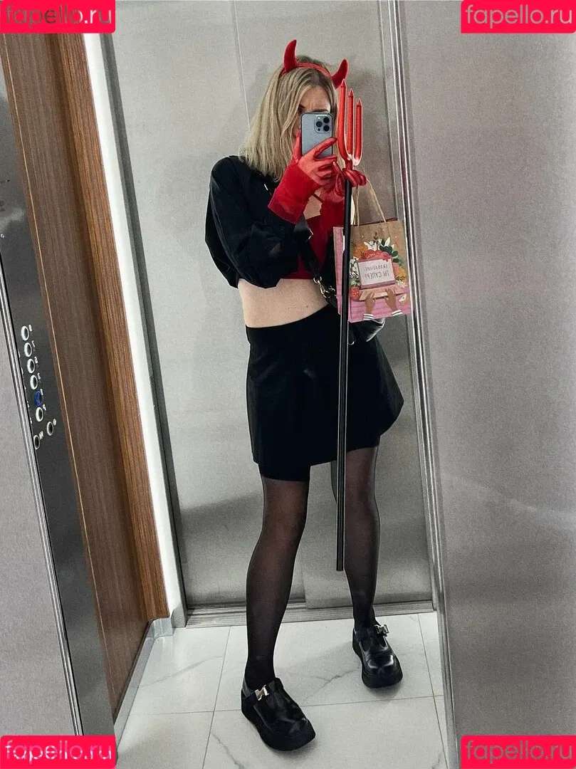 Ahrinyan Onlyfans Photo Gallery 