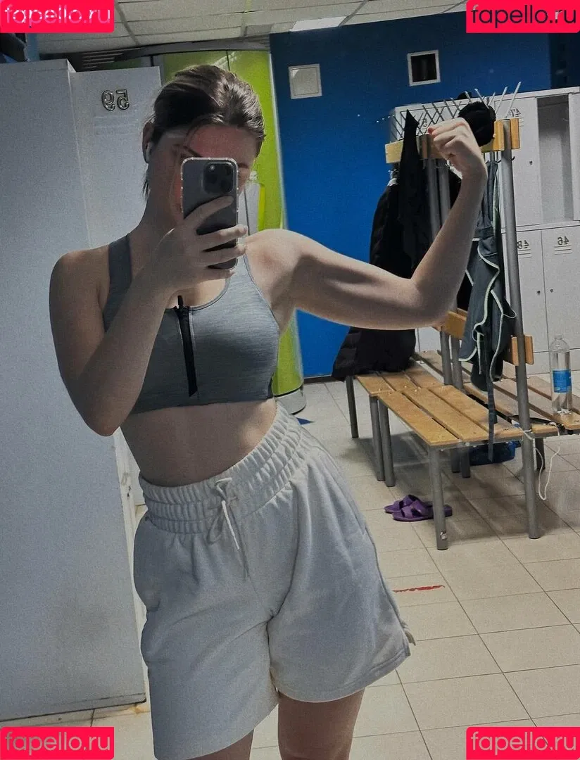 Ahrinyan Onlyfans Photo Gallery 