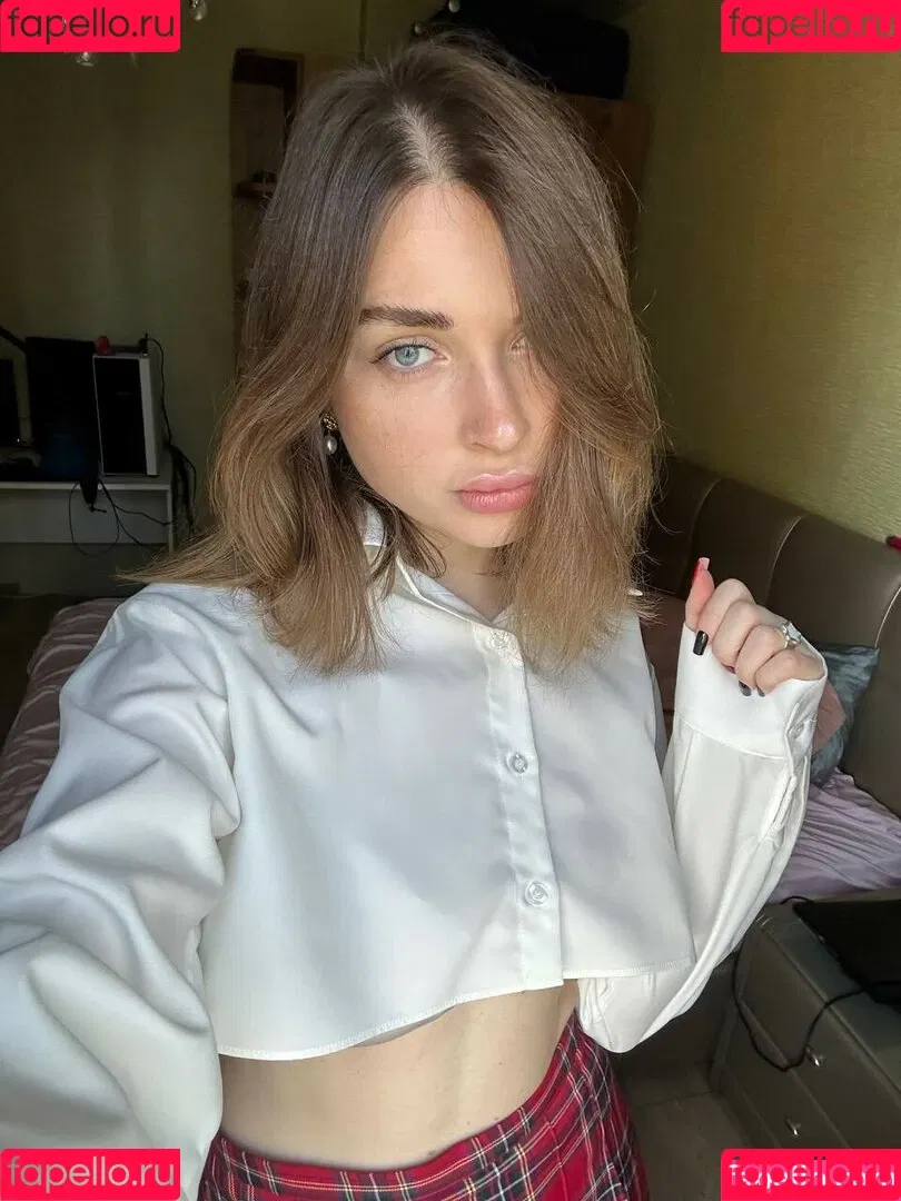 Ahrinyan Onlyfans Photo Gallery 