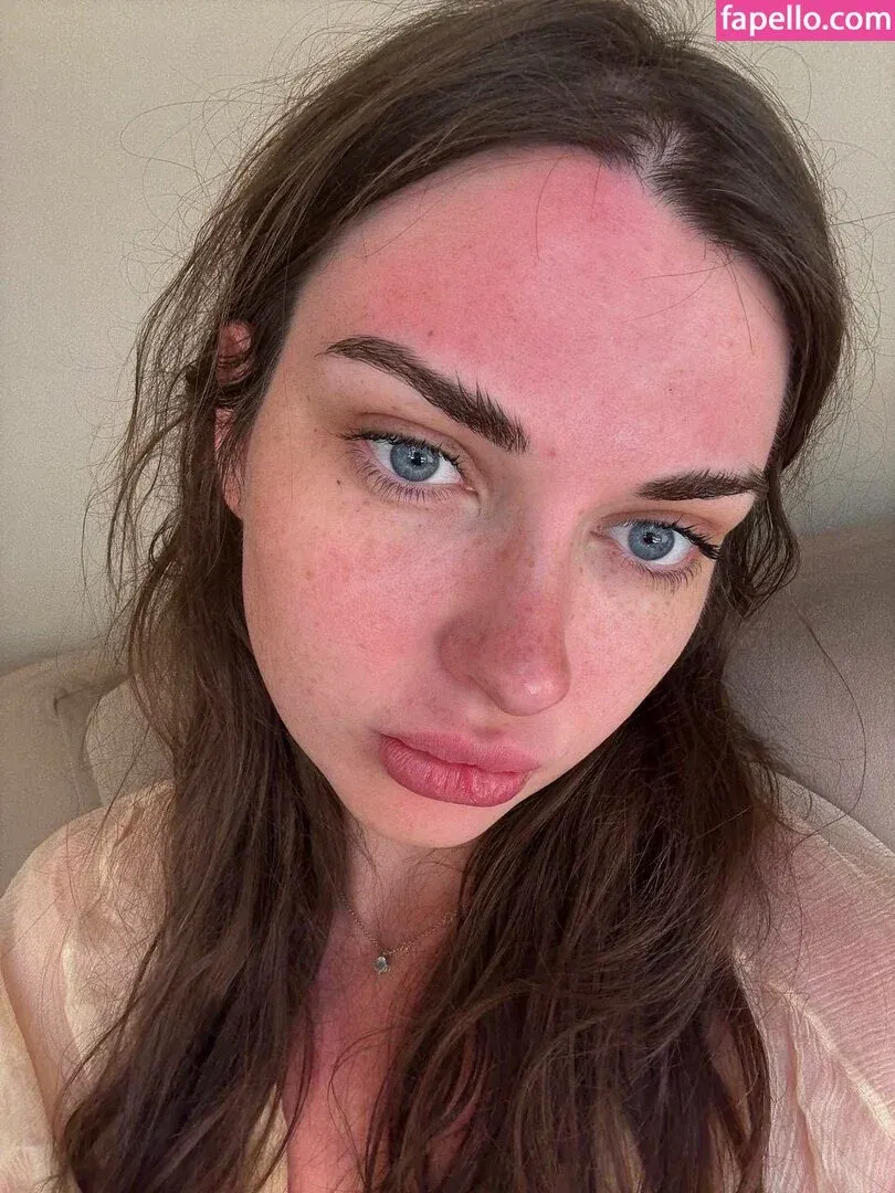 Ahrinyan Onlyfans Photo Gallery 