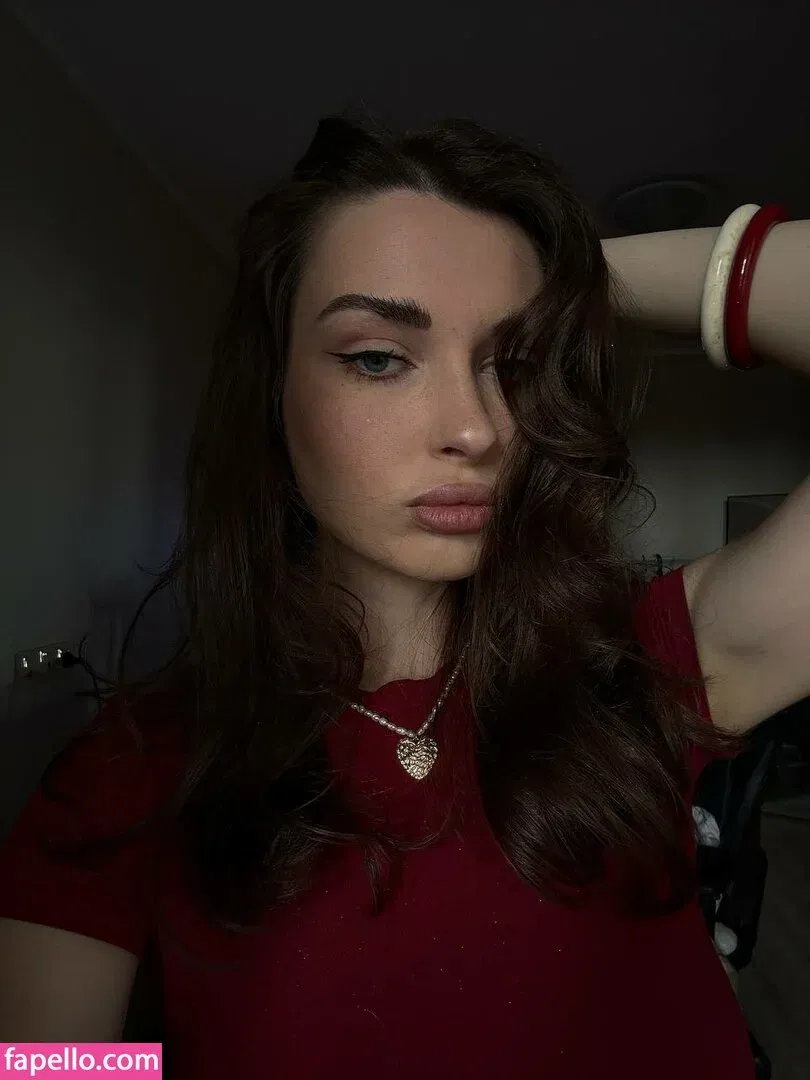 Ahrinyan Onlyfans Photo Gallery 