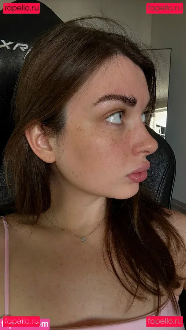 Ahrinyan Onlyfans Photo Gallery 