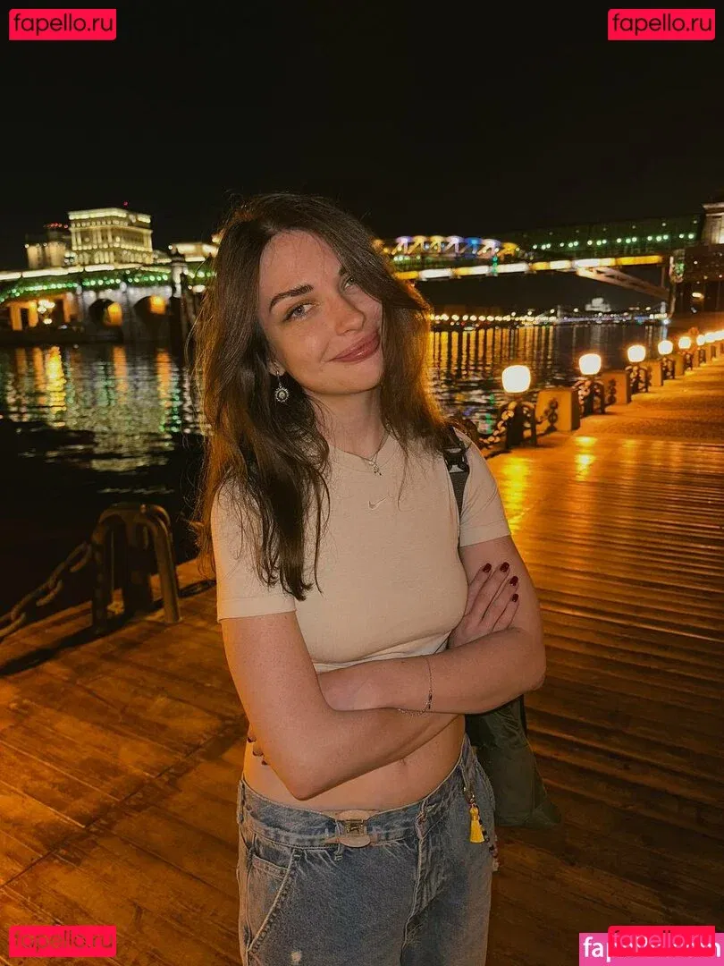 Ahrinyan Onlyfans Photo Gallery 