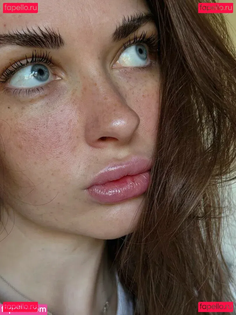 Ahrinyan Onlyfans Photo Gallery 