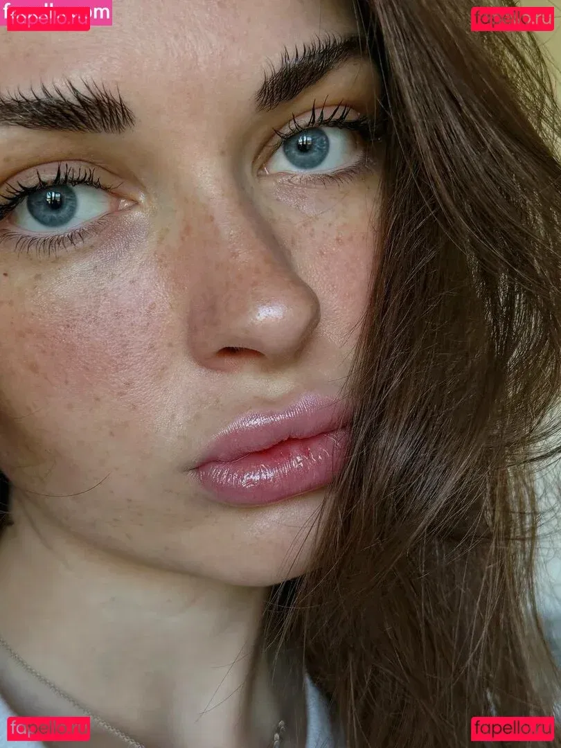 Ahrinyan Onlyfans Photo Gallery 