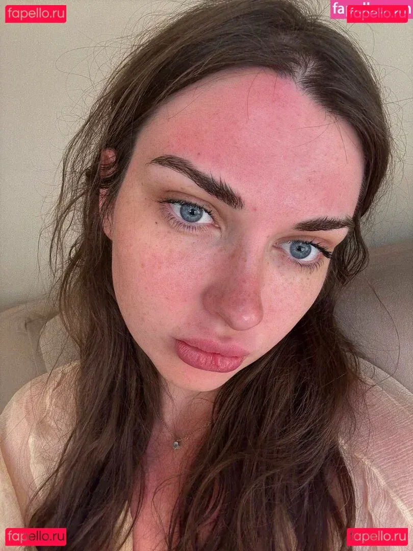 Ahrinyan Onlyfans Photo Gallery 