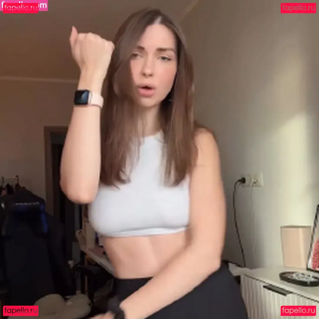 Ahrinyan Onlyfans Photo Gallery 