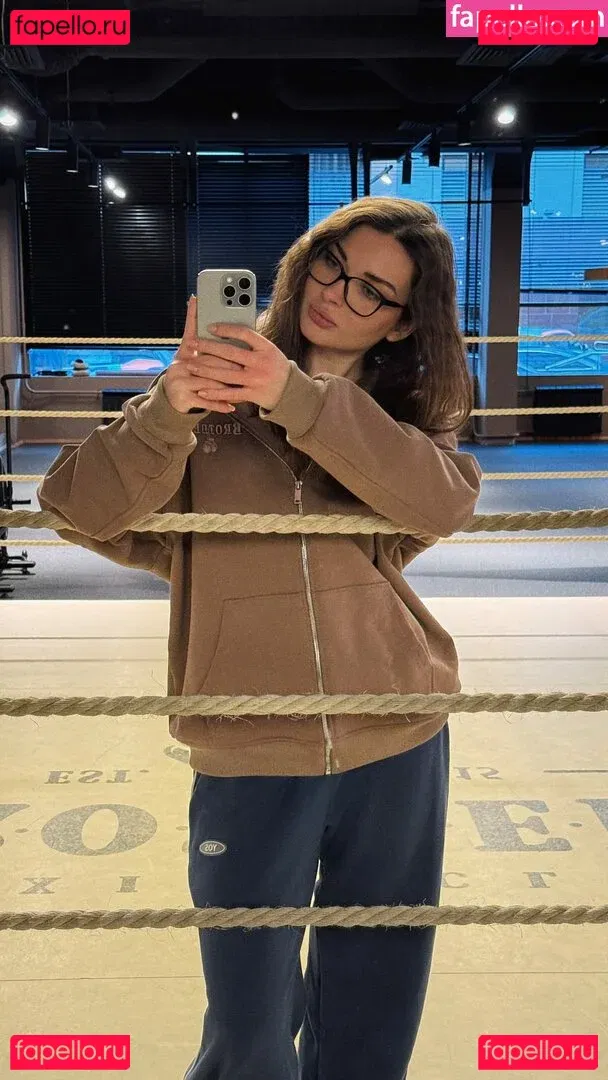 Ahrinyan Onlyfans Photo Gallery 