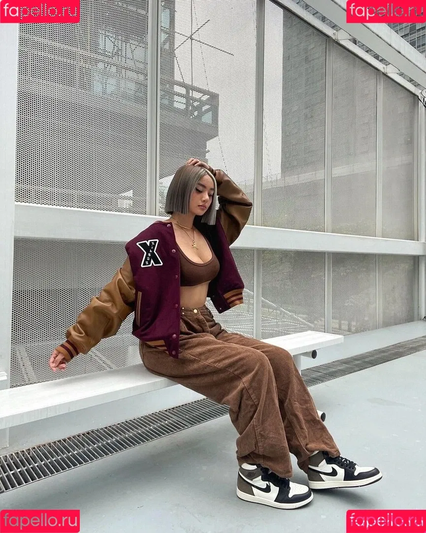 nikahigashionna Onlyfans Photo Gallery 