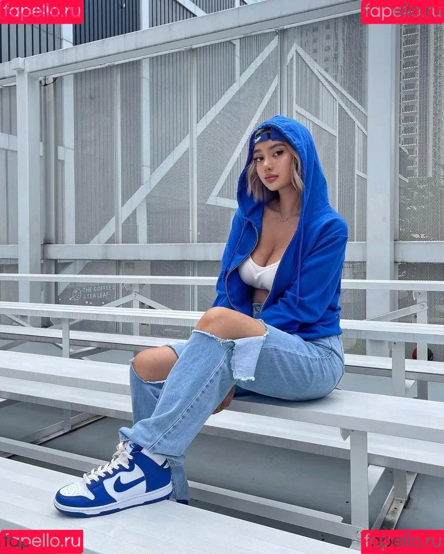 nikahigashionna Onlyfans Photo Gallery 