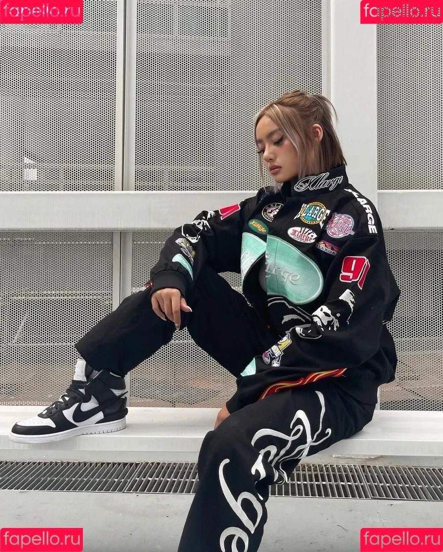 nikahigashionna Onlyfans Photo Gallery 