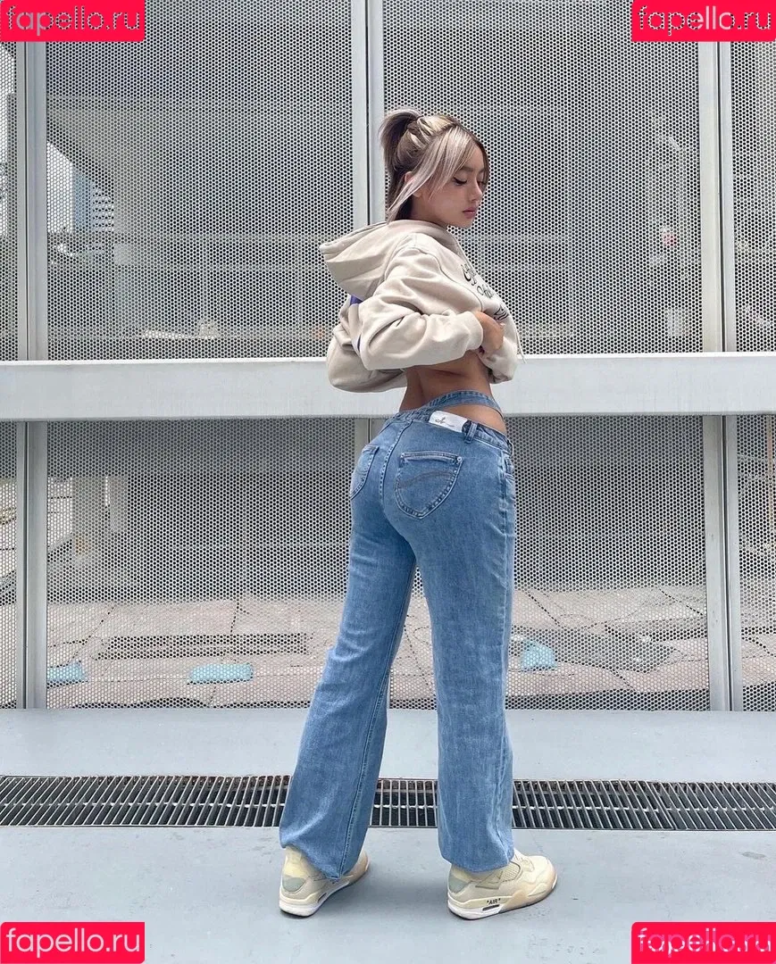 nikahigashionna Onlyfans Photo Gallery 