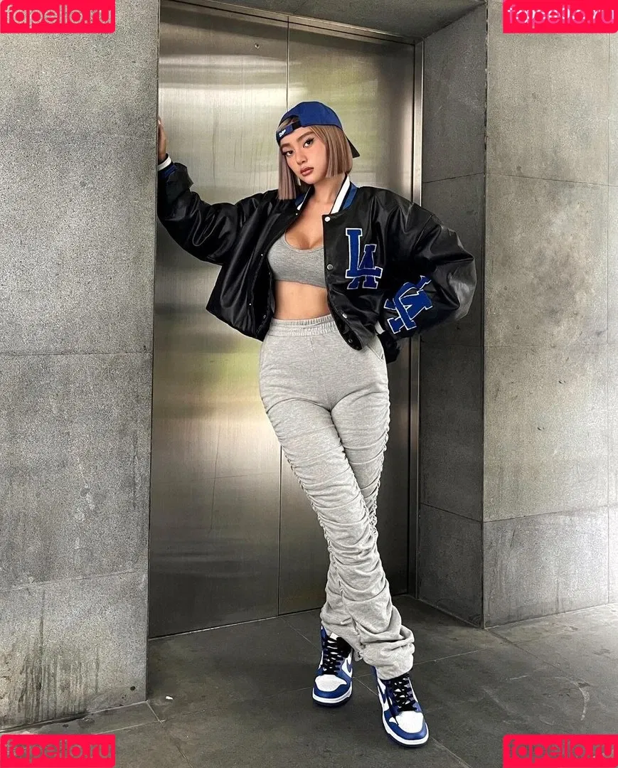 nikahigashionna Onlyfans Photo Gallery 