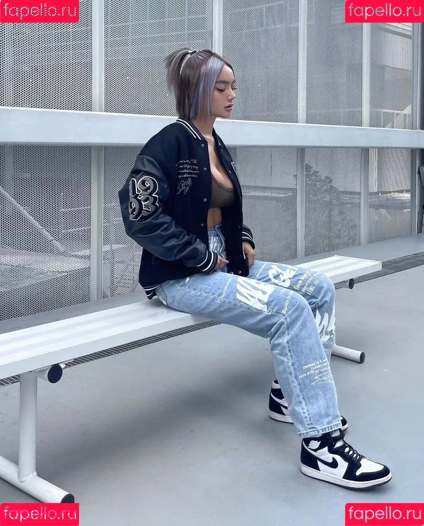 nikahigashionna Onlyfans Photo Gallery 