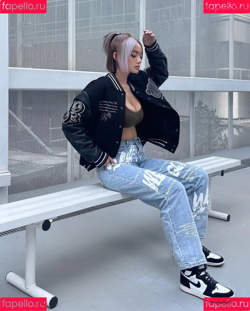 nikahigashionna Onlyfans Photo Gallery 