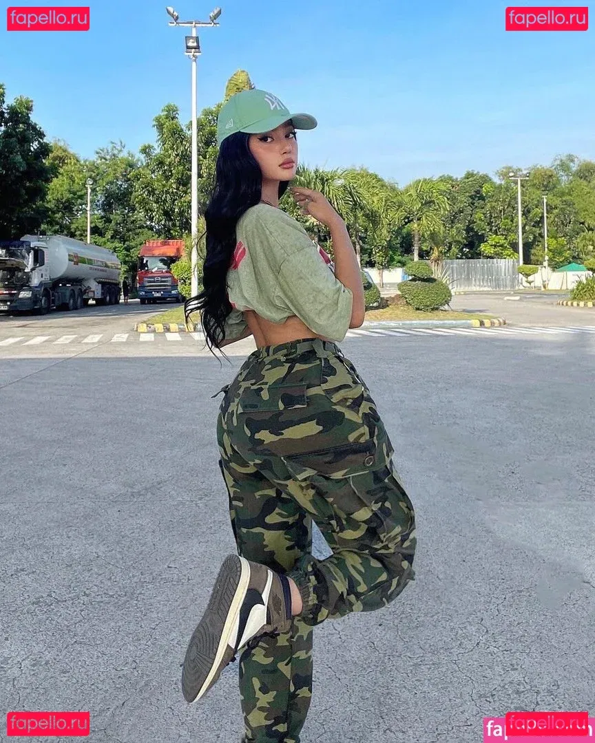 nikahigashionna Onlyfans Photo Gallery 