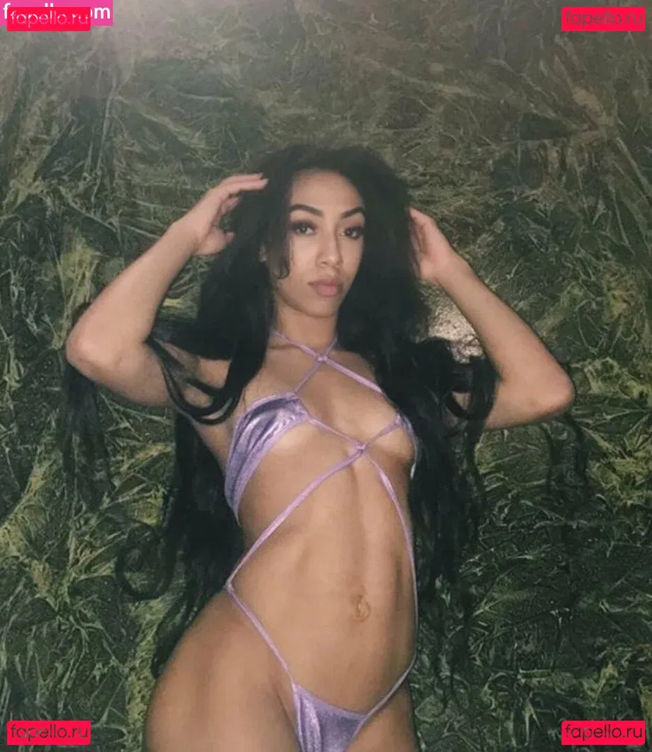 brienightwood Onlyfans Photo Gallery 