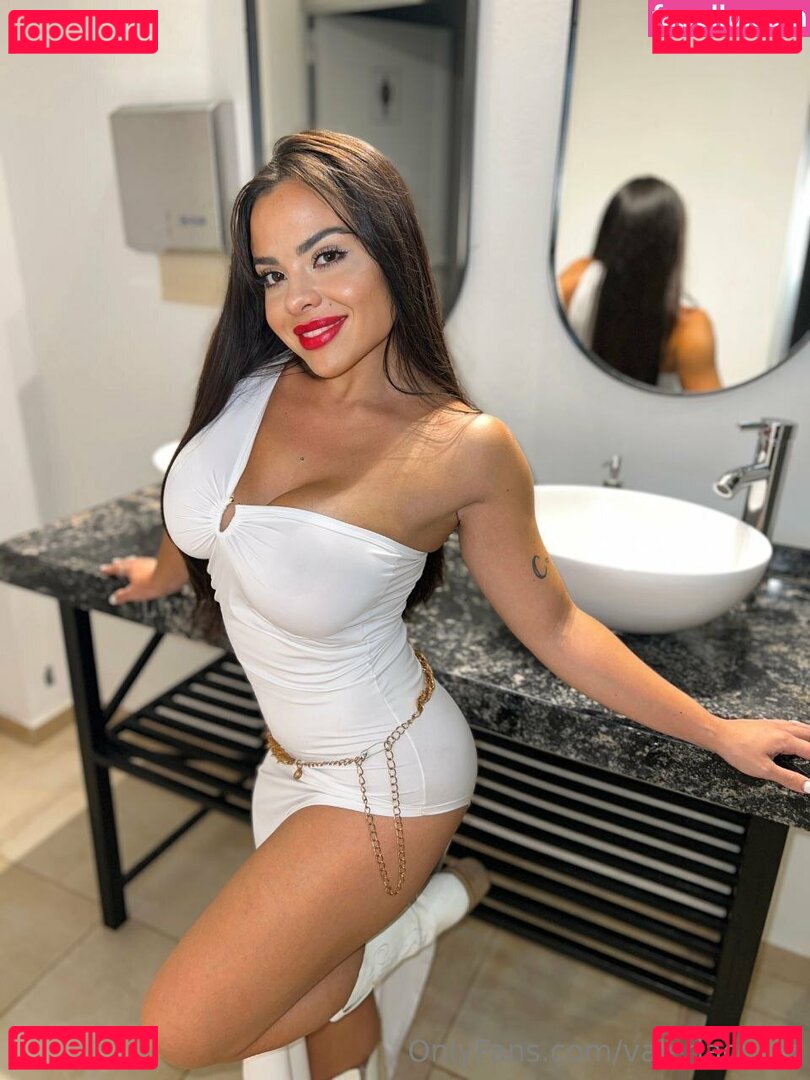 valeriacruzz Nude Onlyfans Photo 45
