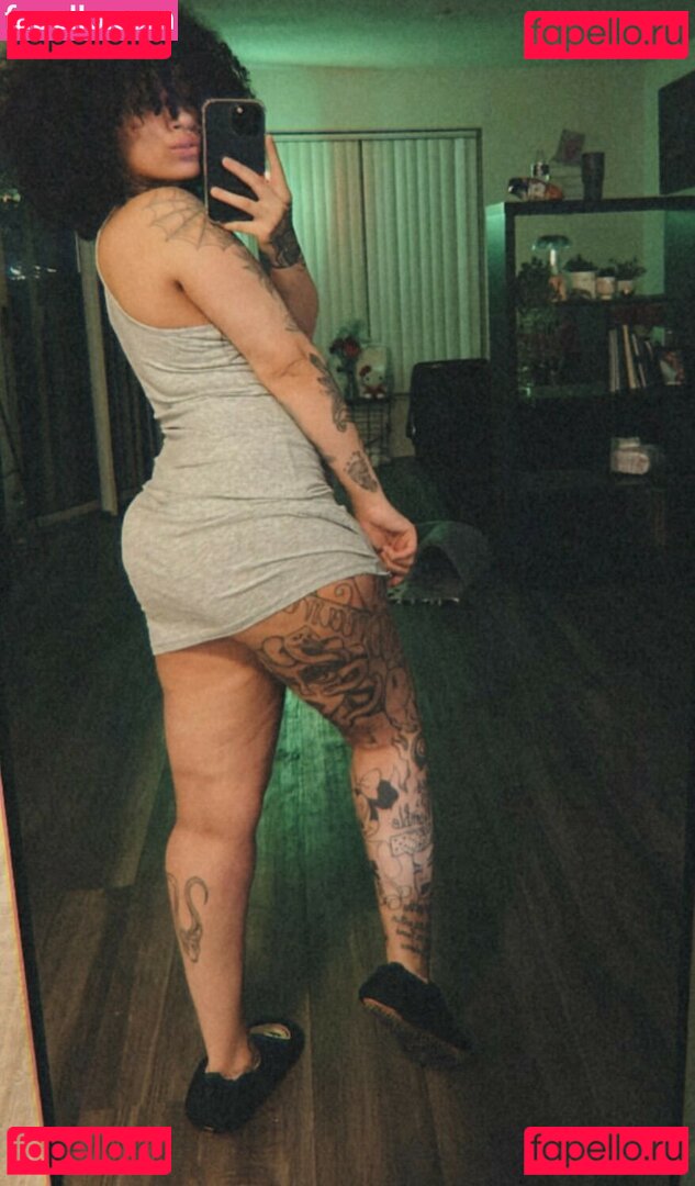unpredictablytaylor Nude Onlyfans Photo 5