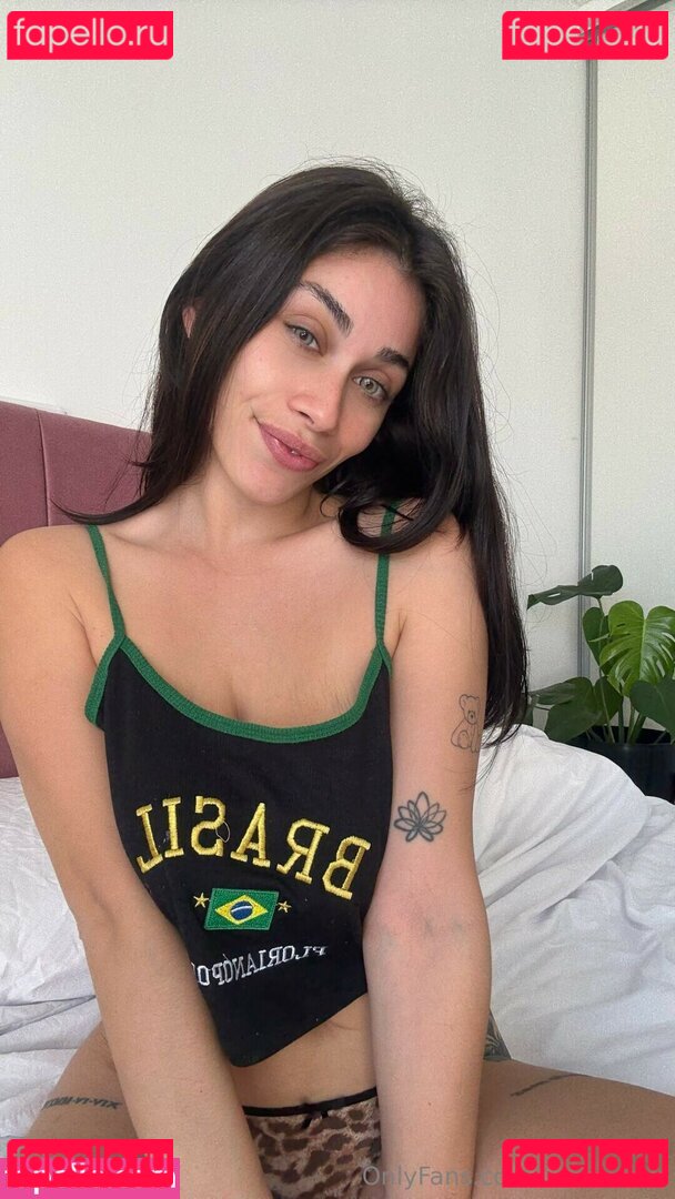 Lucia Quinn Nude Onlyfans Photo 17
