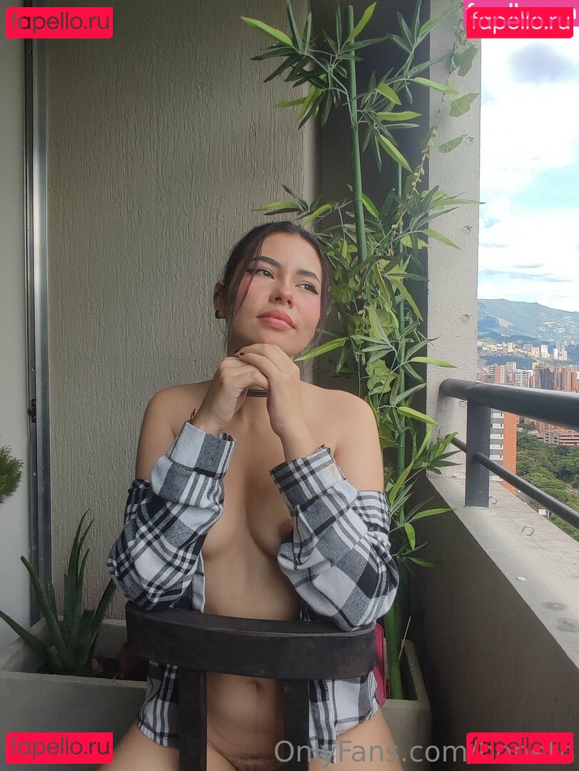boneth Nude Onlyfans Photo 10