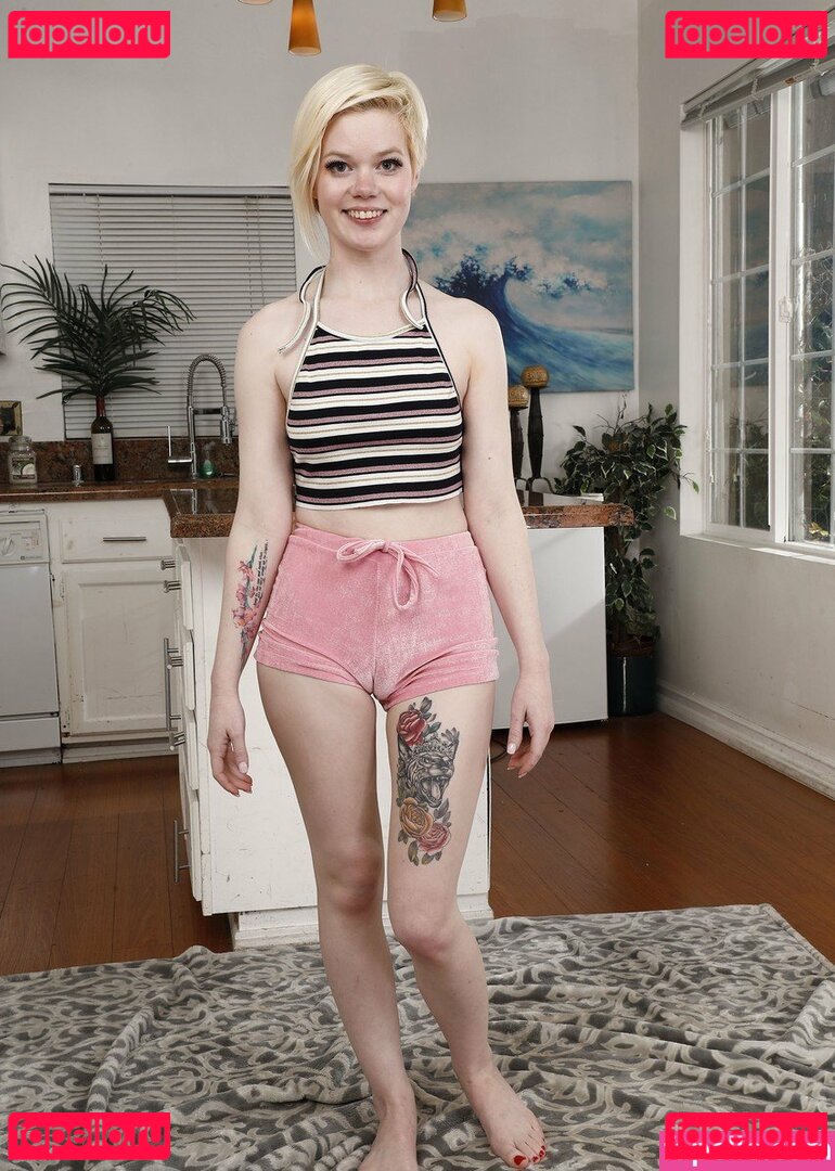 Pearl Sinclair Nude Onlyfans Photo 10