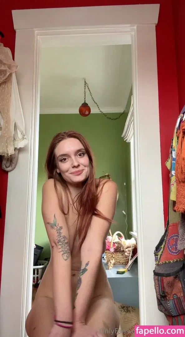 Plantluvrrr Onlyfans Photo Gallery 